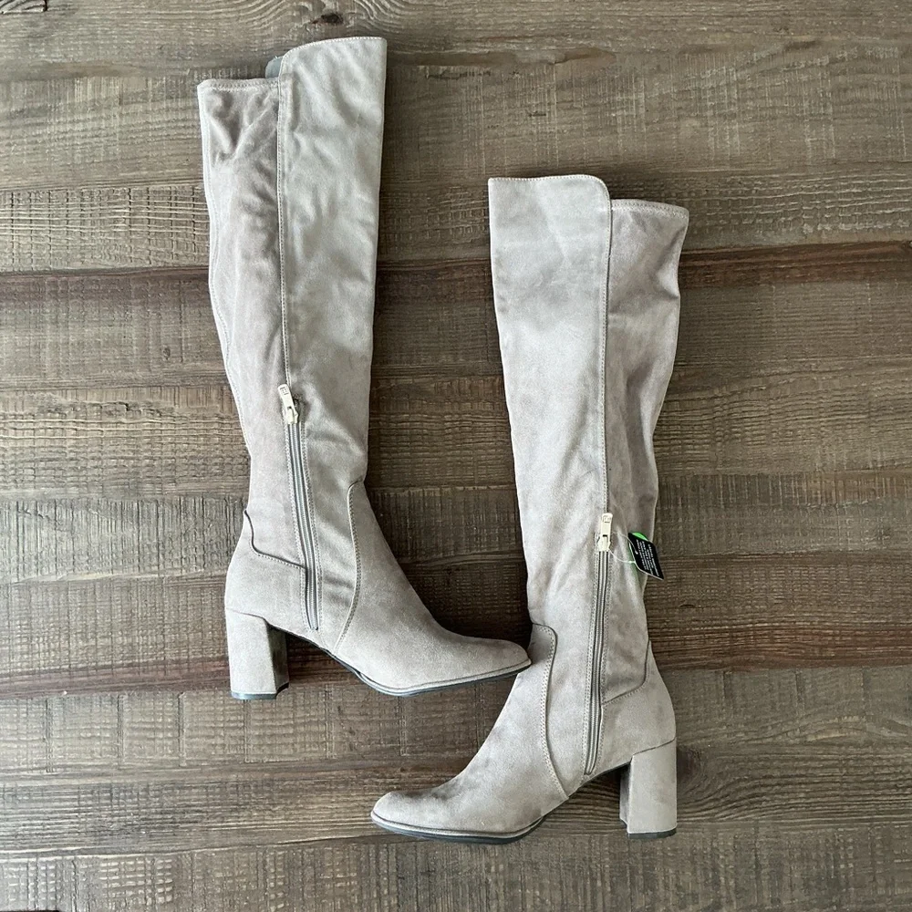 Liz Claiborne Leyla Knee-High Memory Foam TAUPE Women's Faux Suede Boots Size 10